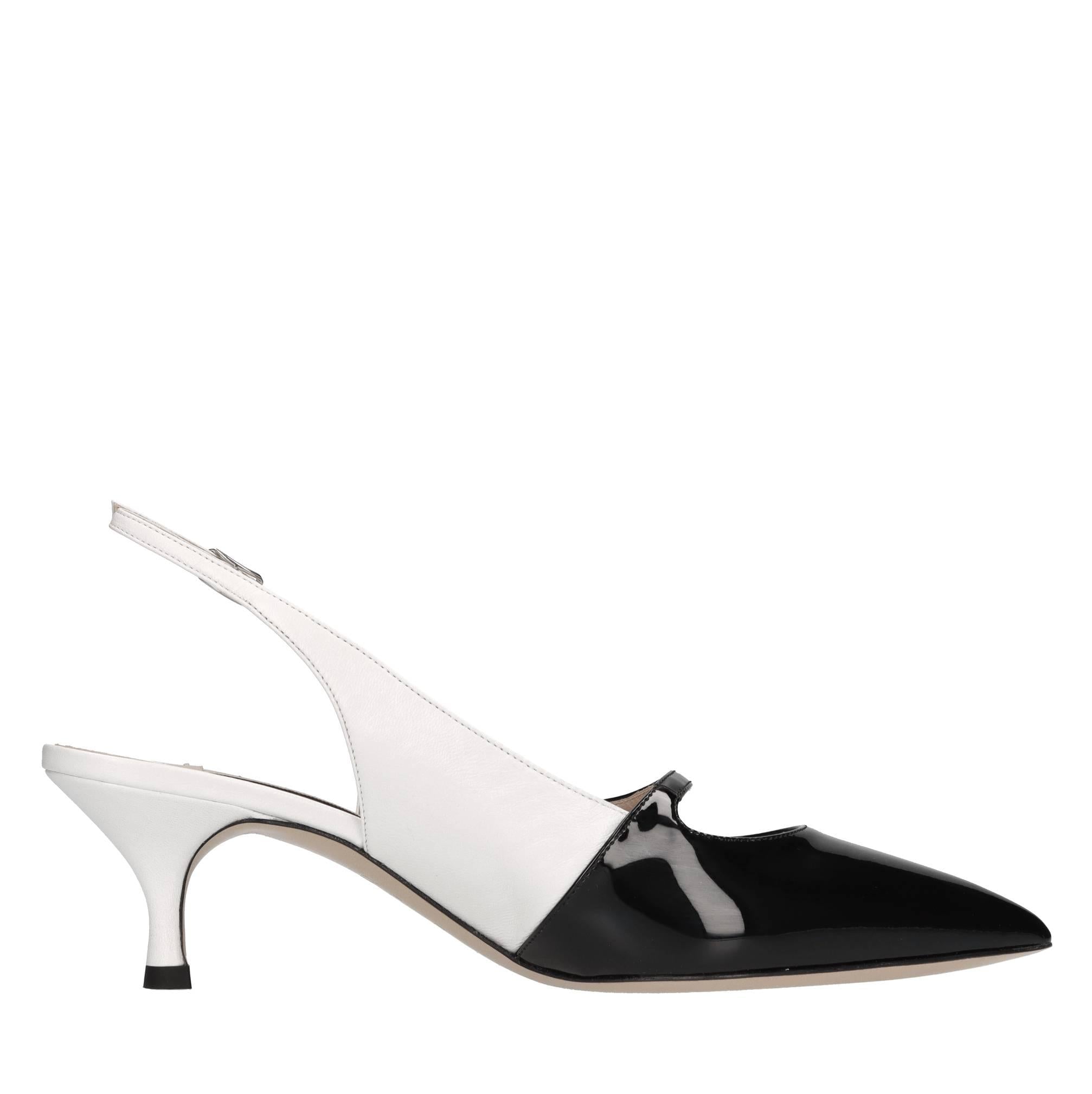 Décolleté slingback in pelle e vernice 
