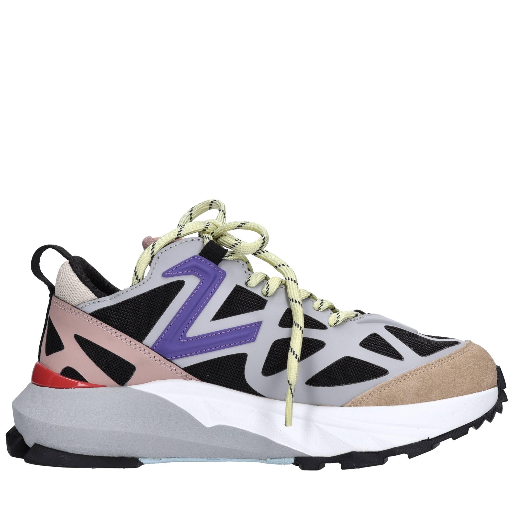 Sneakers in tessuto e camoscio 