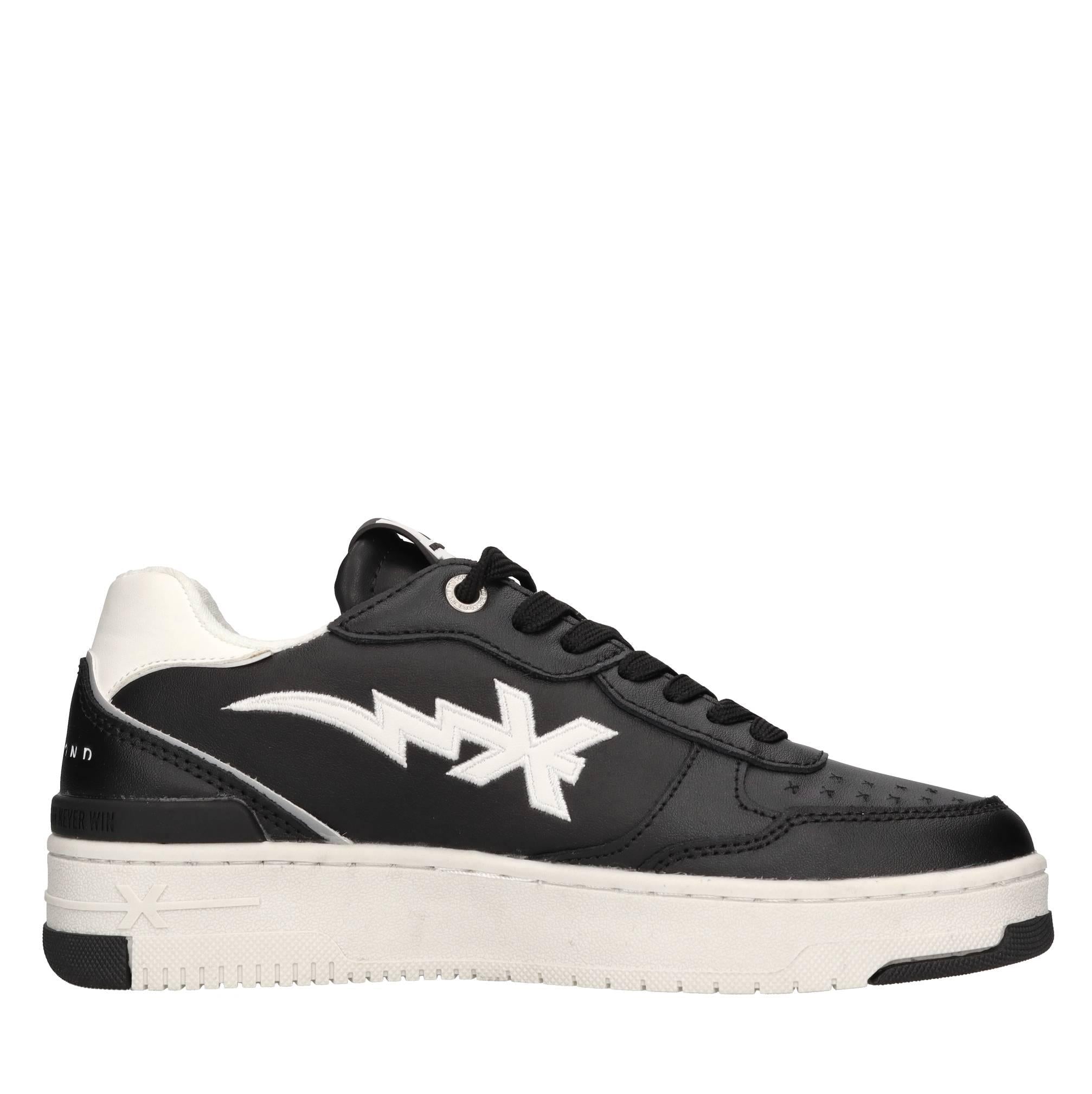 Sneakers in pelle ed ecopelle 