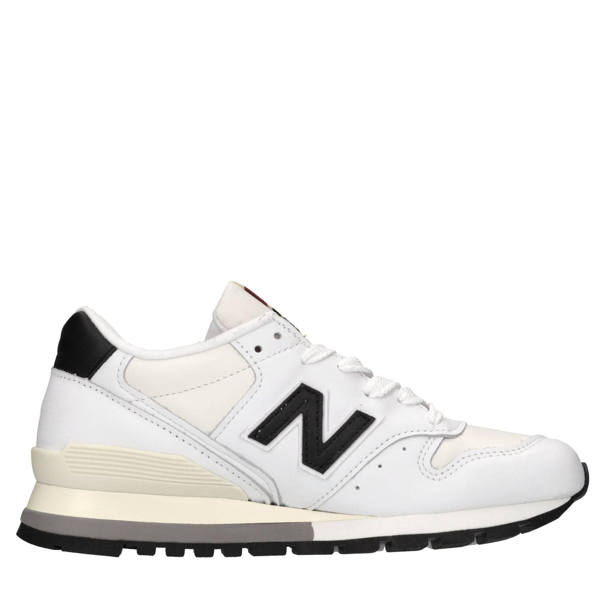 Sneakers in pelle e tessuto 