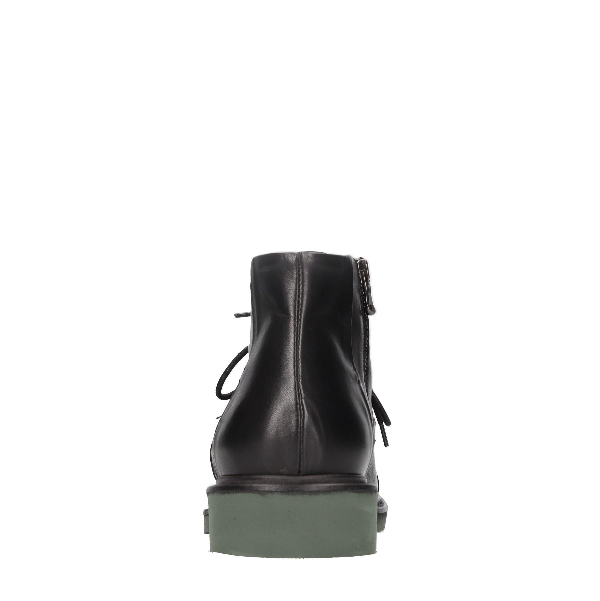 Polacchine in pelle modello 36526/42 in pelle 