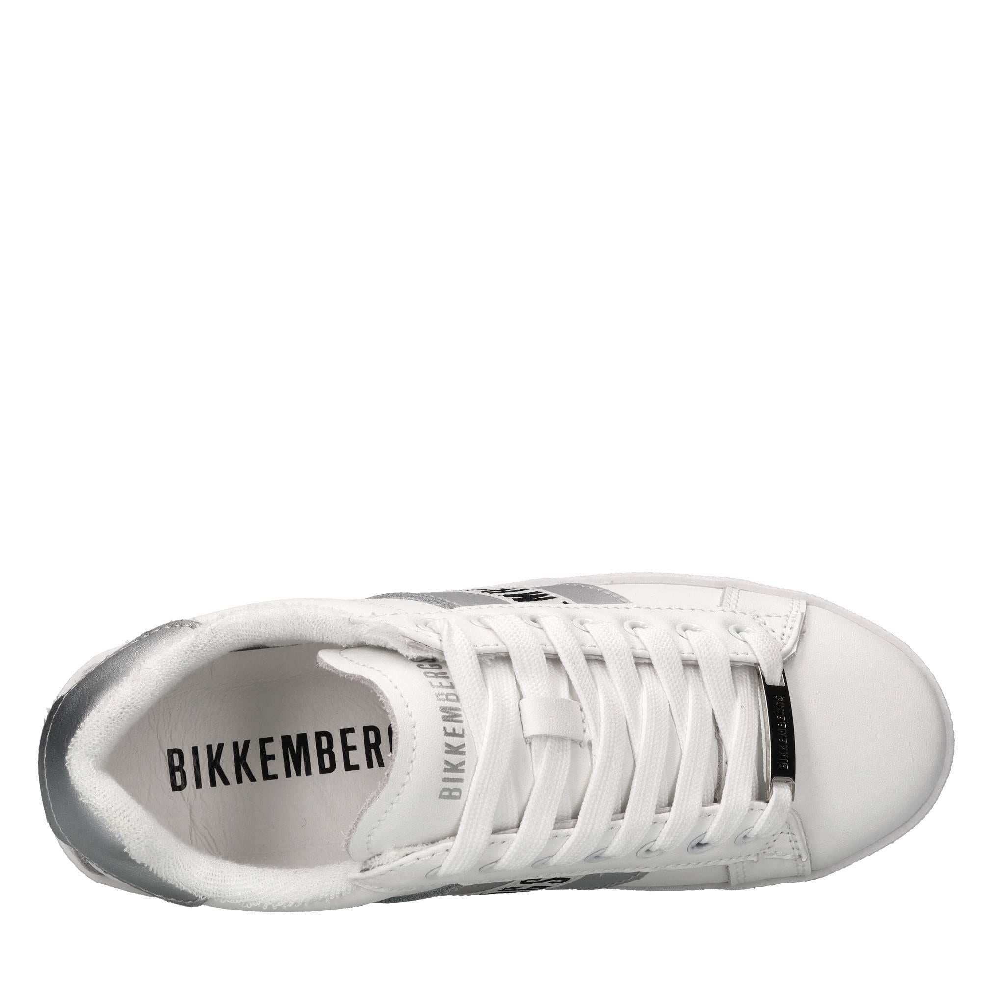 Sneakers in pelle 