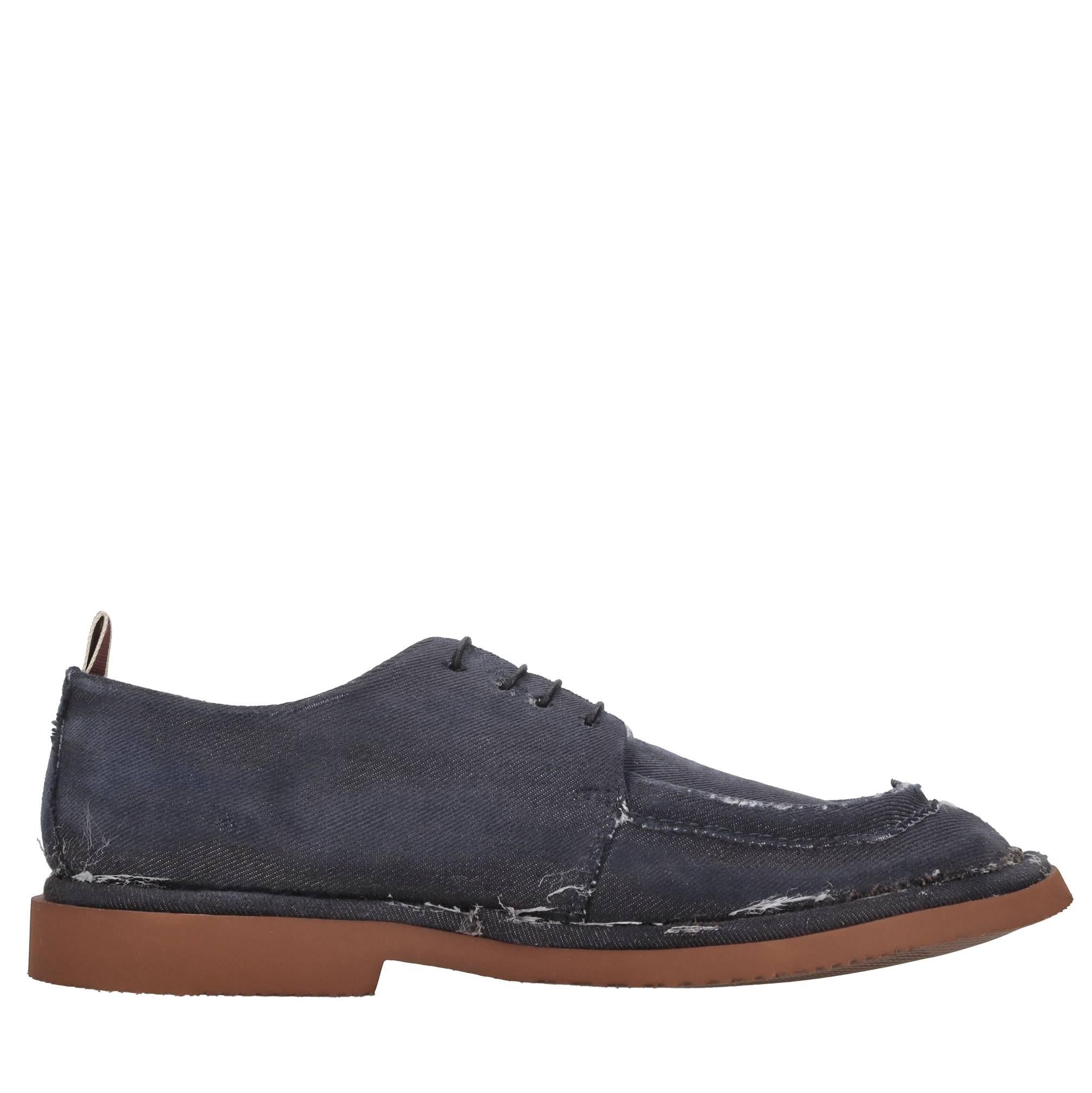 Stringate in pelle e tessuto 