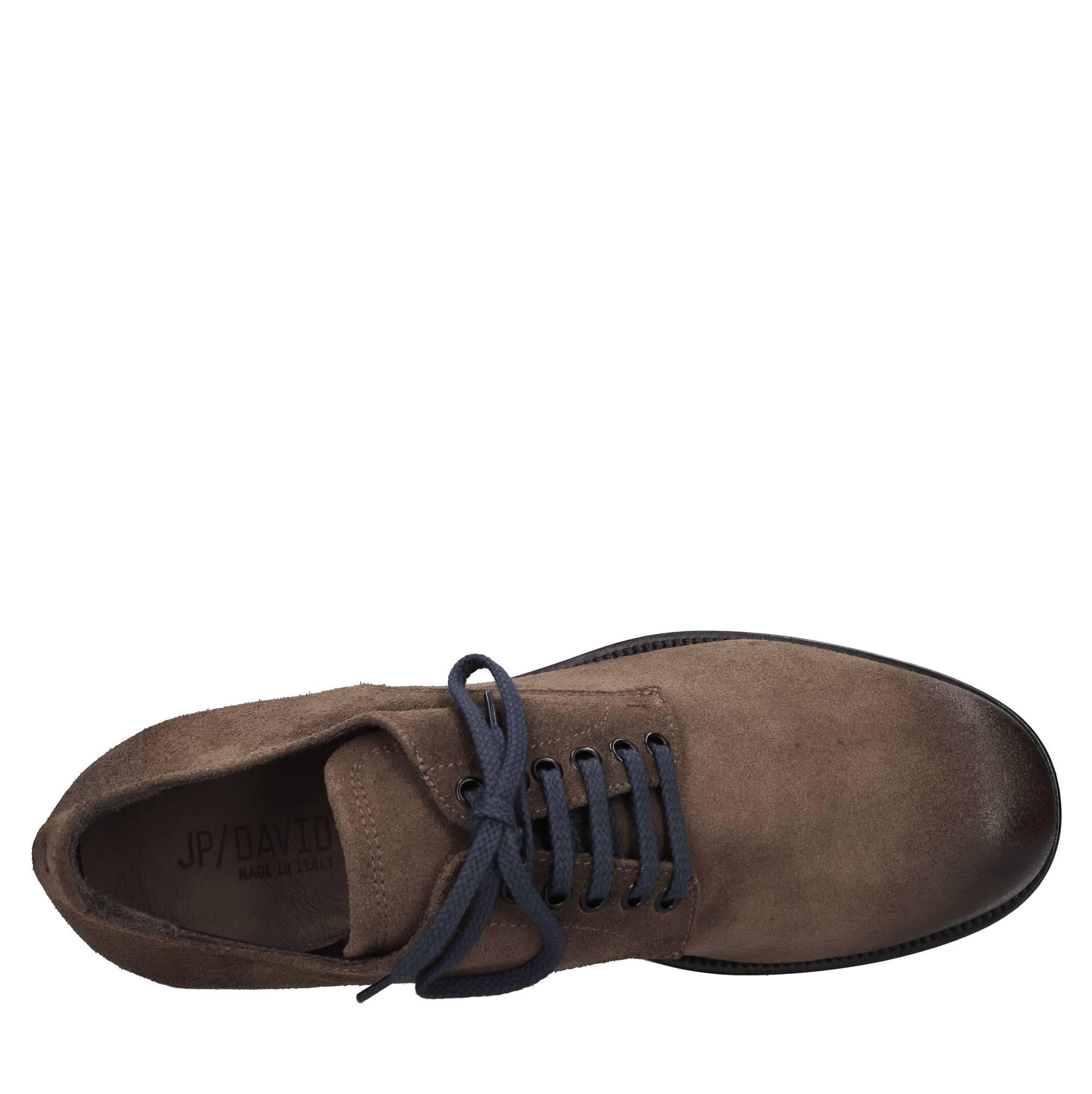 Stringate modello COLLIN 1 in camoscio 