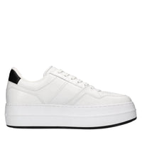 Sneakers in pelle 