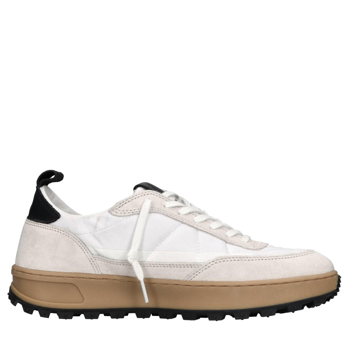 Sneakers in camoscio e tessuto 