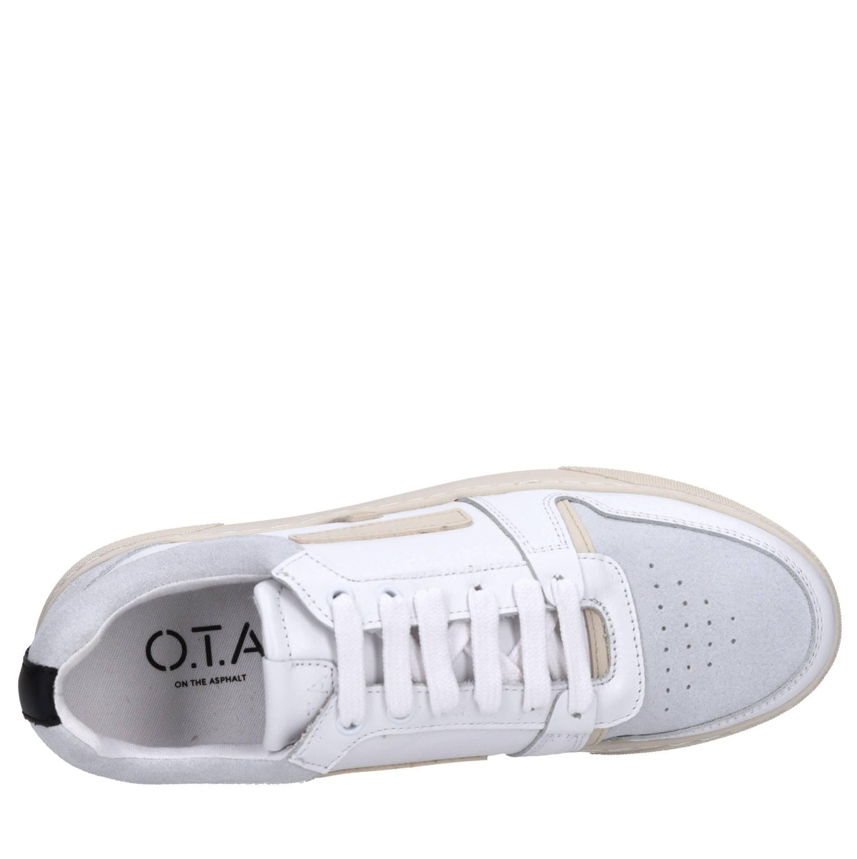 Sneakers in pelle 