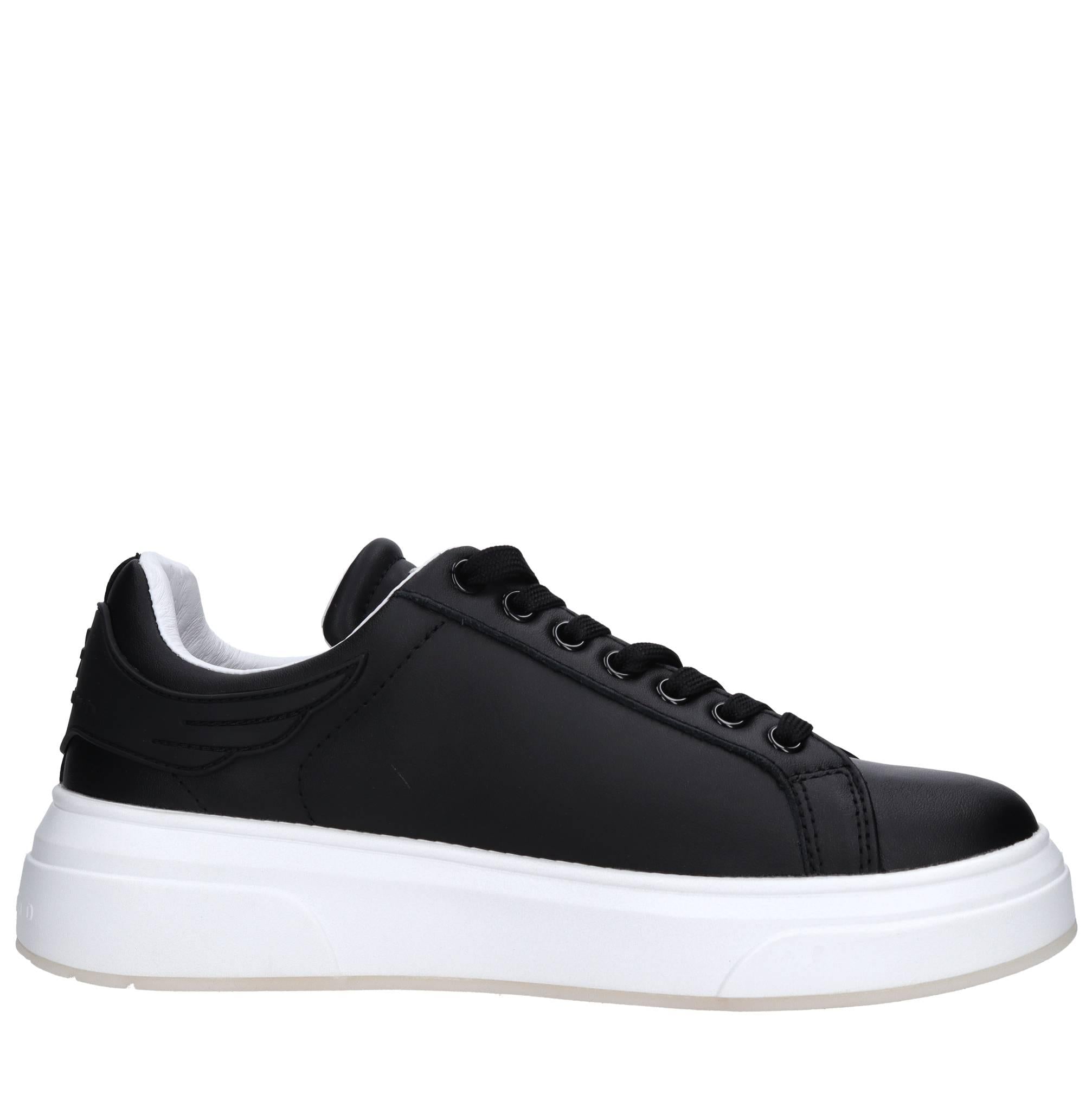 Sneakers in pelle ed ecopelle 