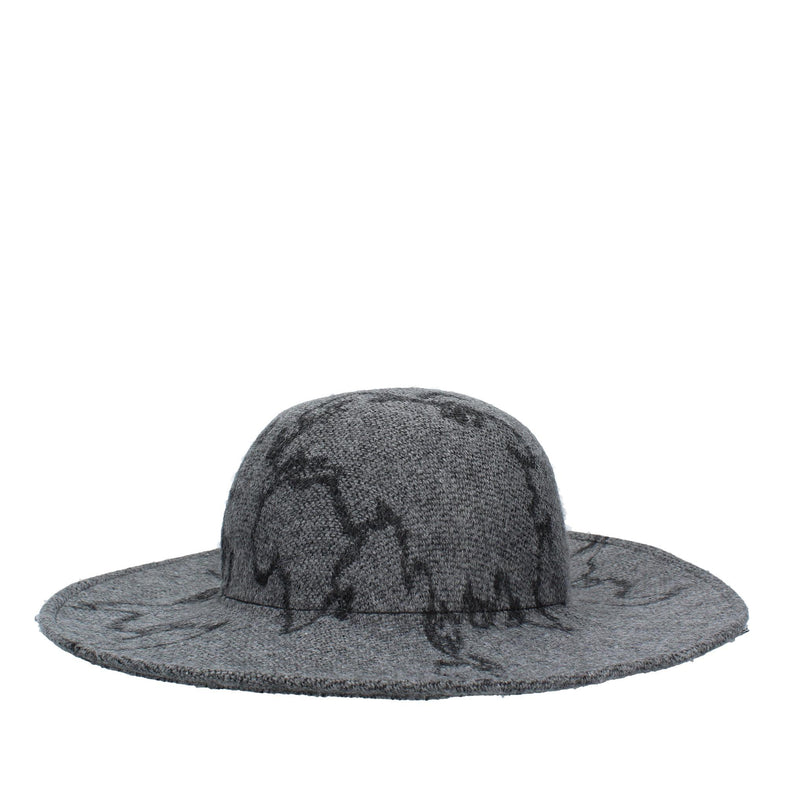 Cappello multimateriale 