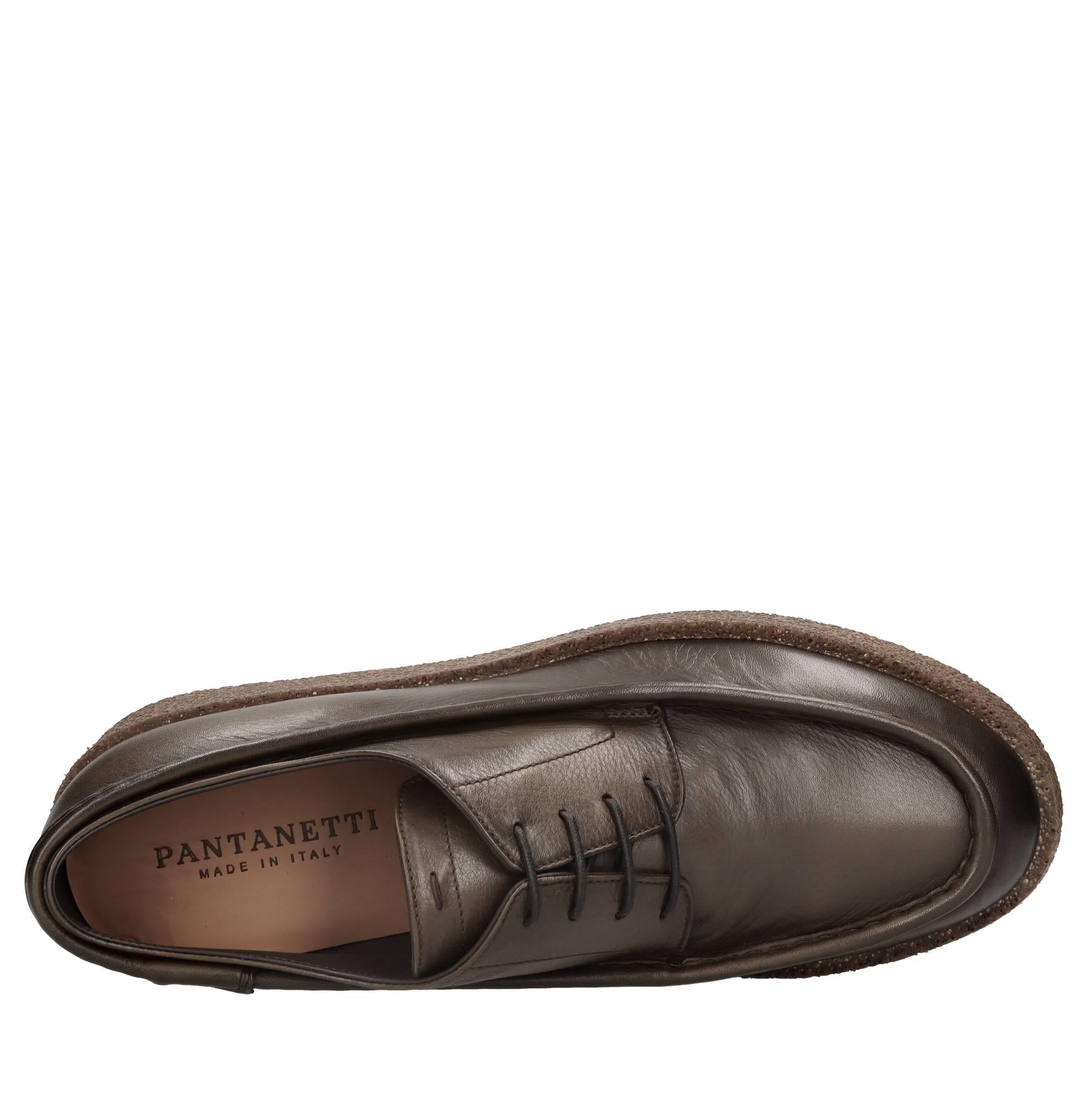 Stringate modello YAN in pelle 