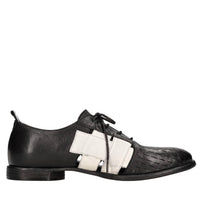 Stringate in pelle 