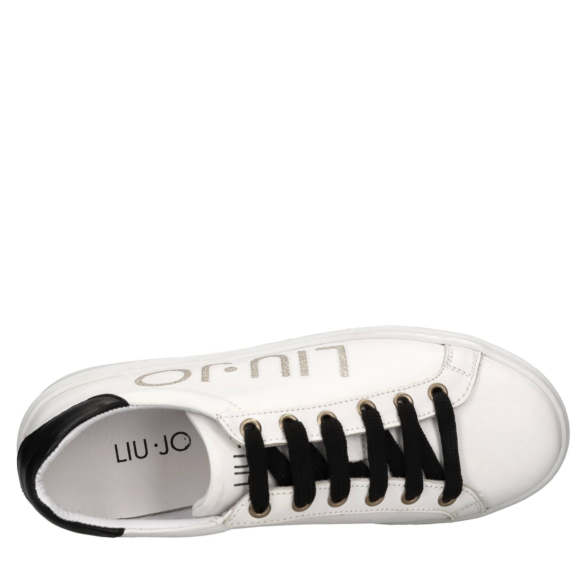 Sneakers modello IRIS in pelle 