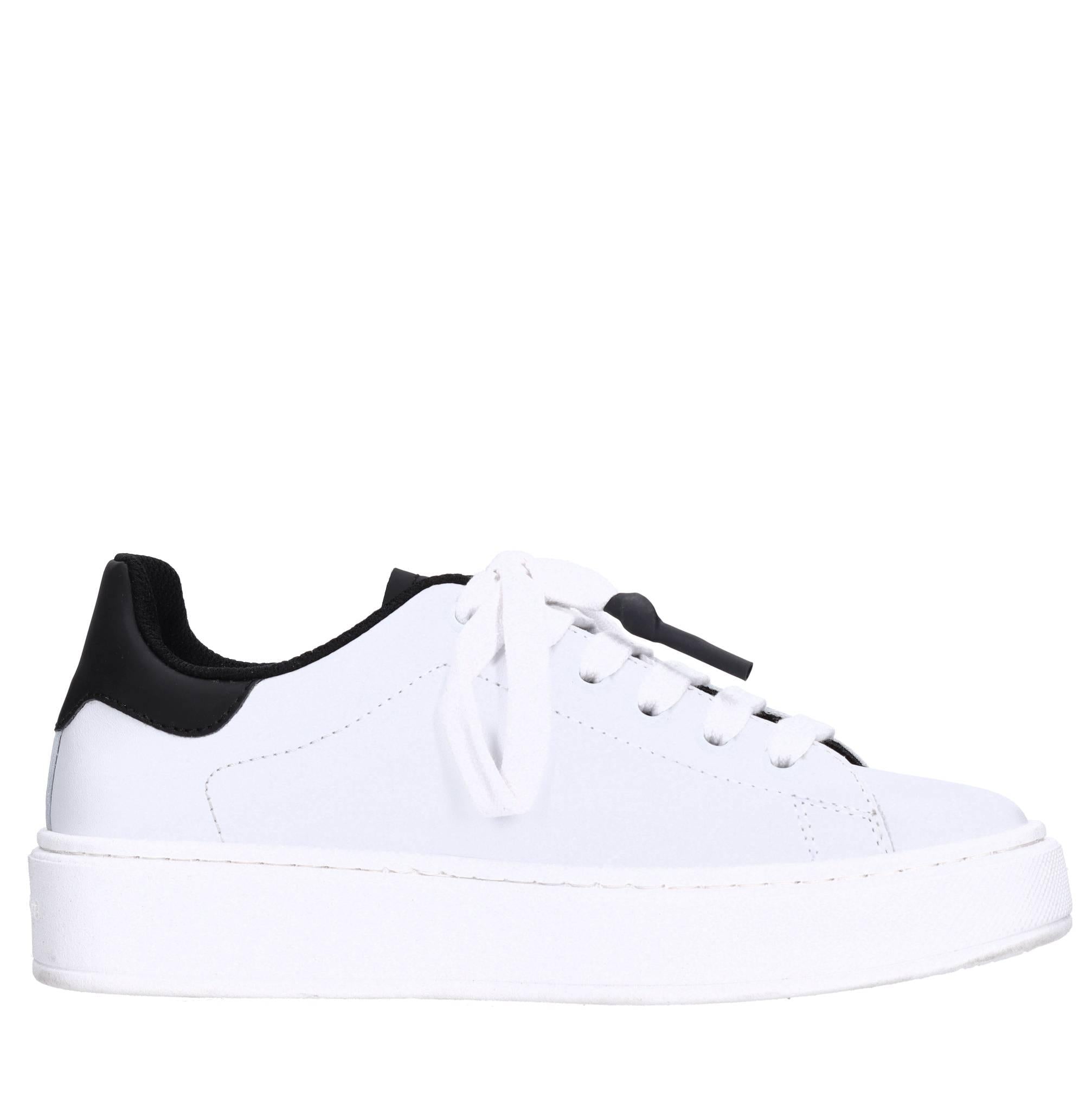Sneakers in pelle 