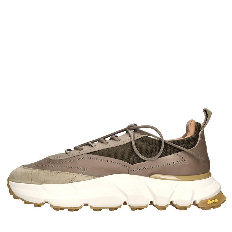 Sneakers in pelle e tessuto 