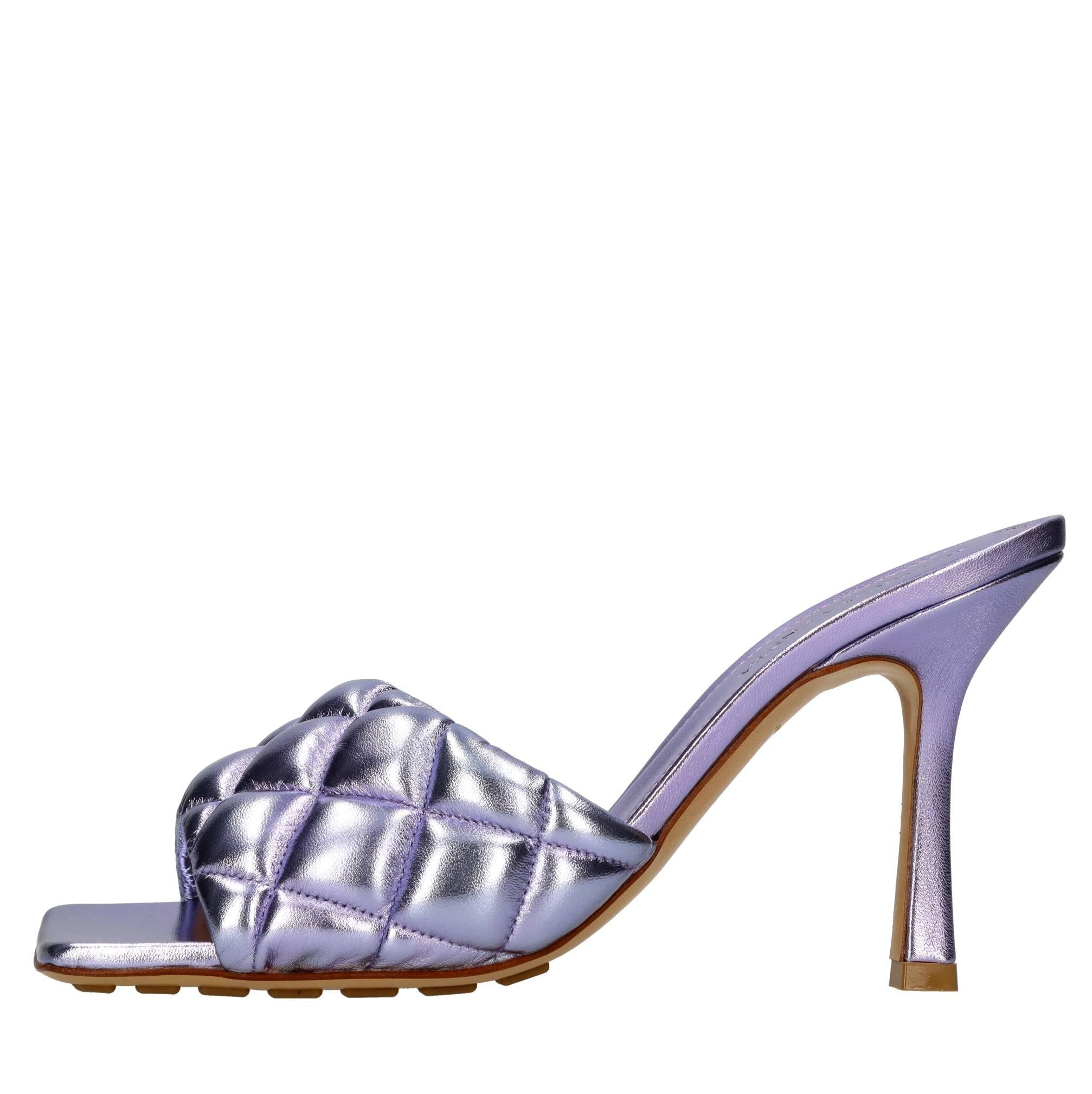 Mules in pelle trapuntata 