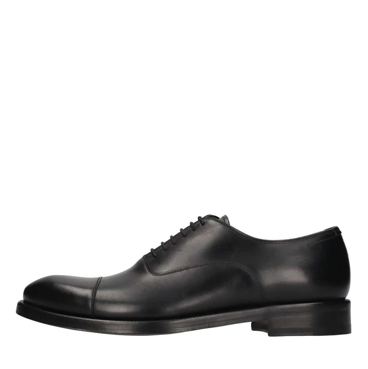 Stringate in pelle 