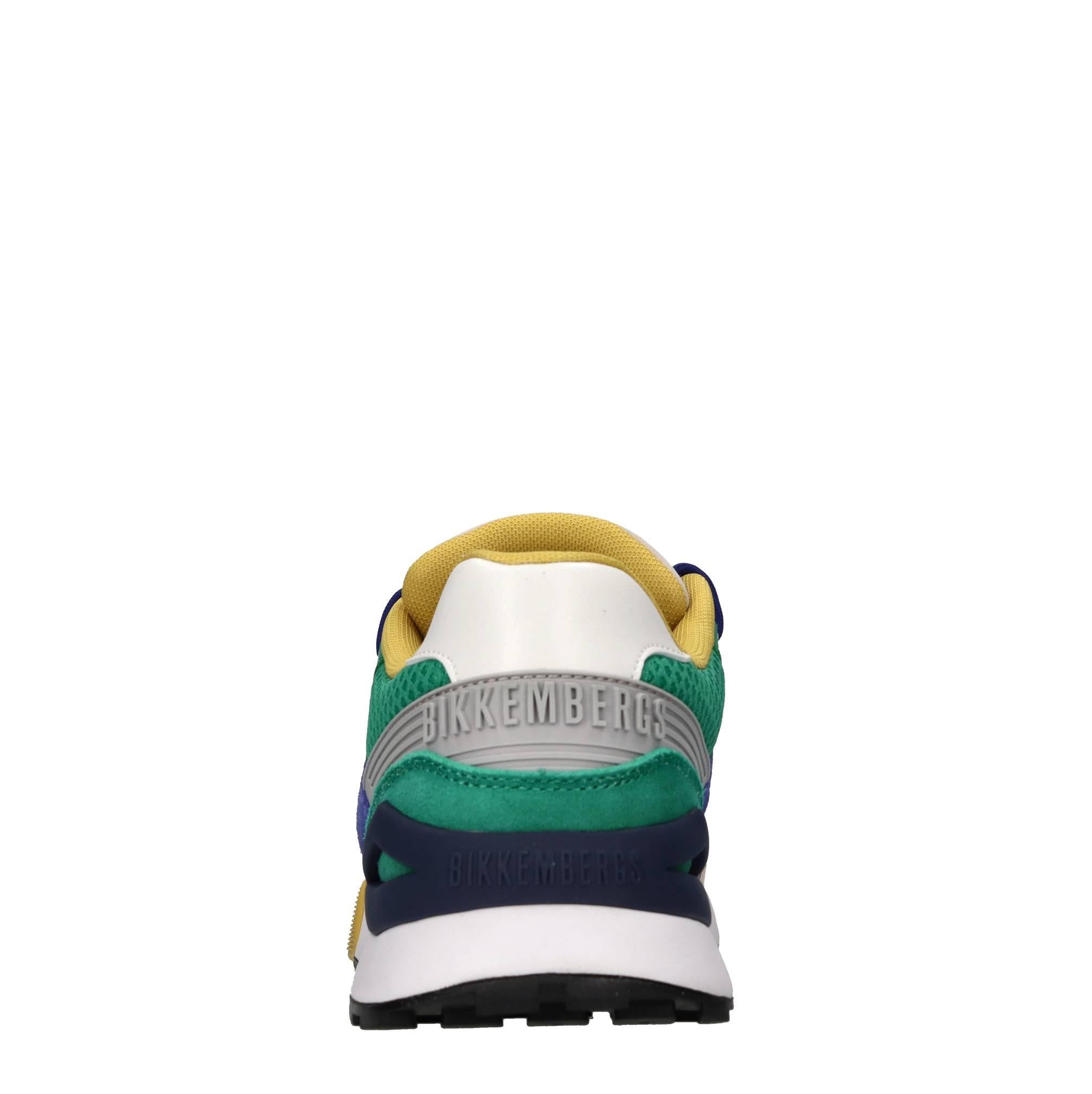 Sneakers in camoscio e tessuto 