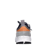 Sneakers in tessuto e camoscio 