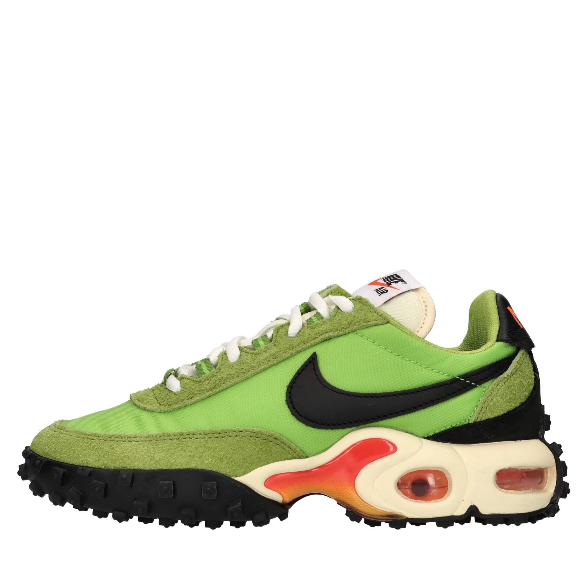 Sneakers in pelle e tessuto 