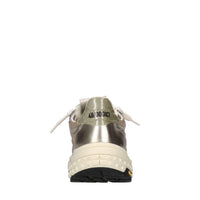 Sneakers in pelle e tessuto 
