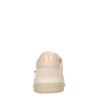 Sneakers modello P02 LOW-TOP di PANCHIC in camoscio con inserti in pelle 