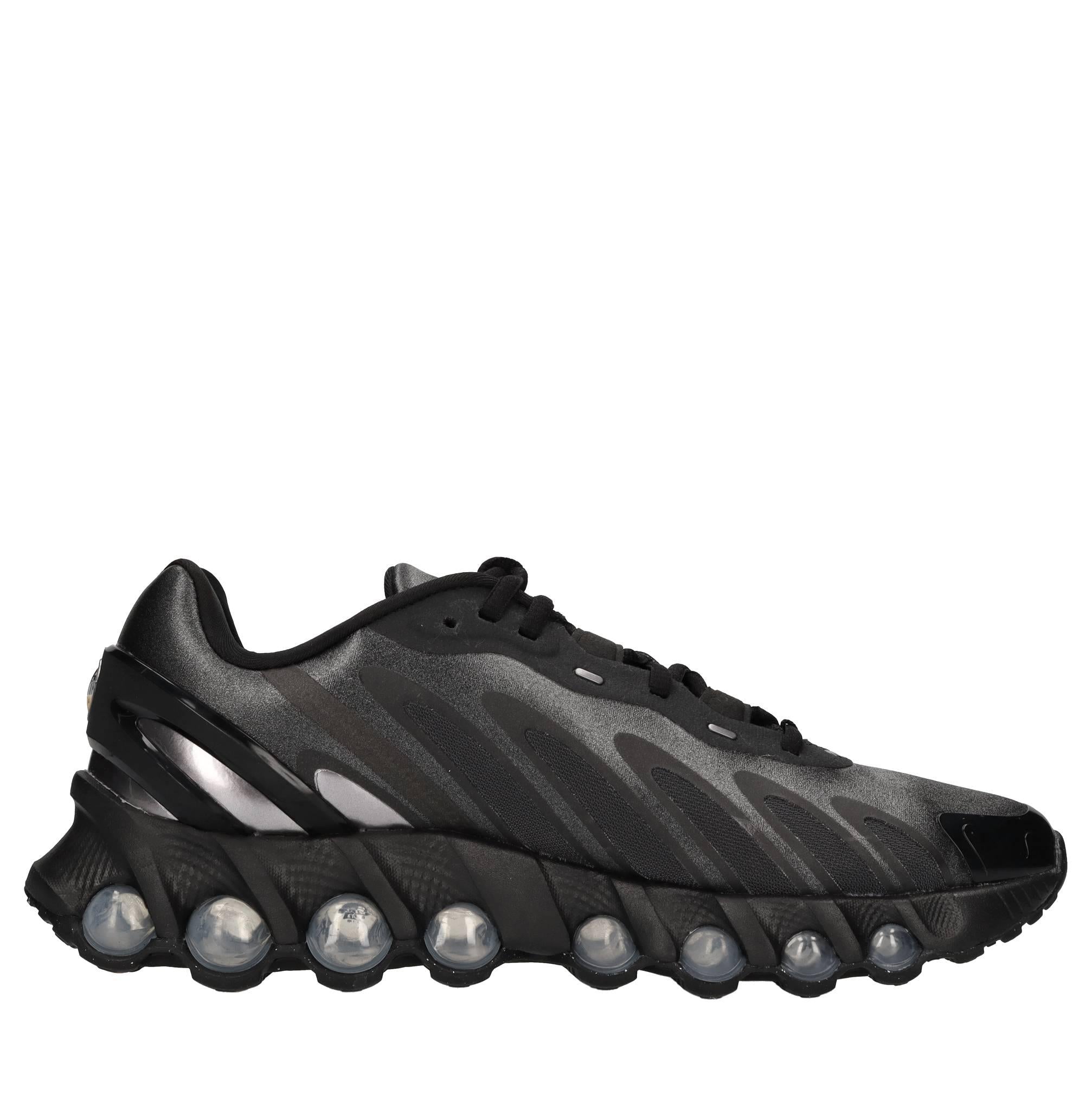 Sneakers  in ecopelle e tessuto 