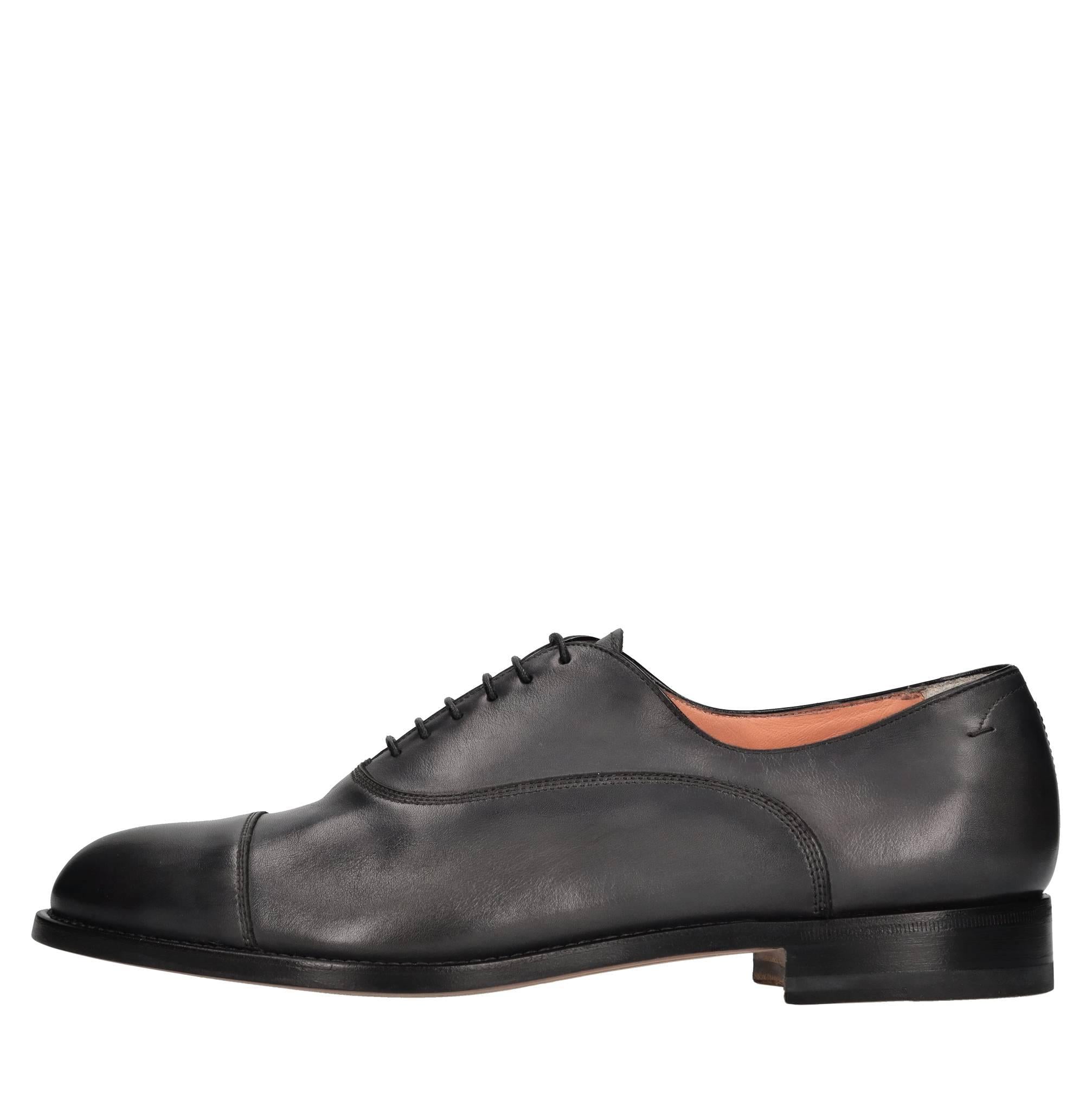 Stringate in pelle 