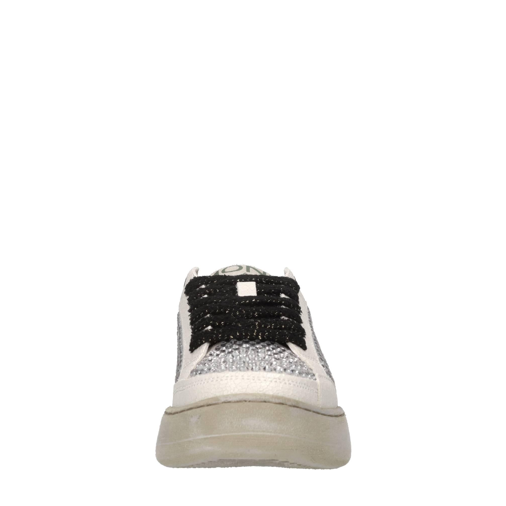Sneakers in pelle e strass 
