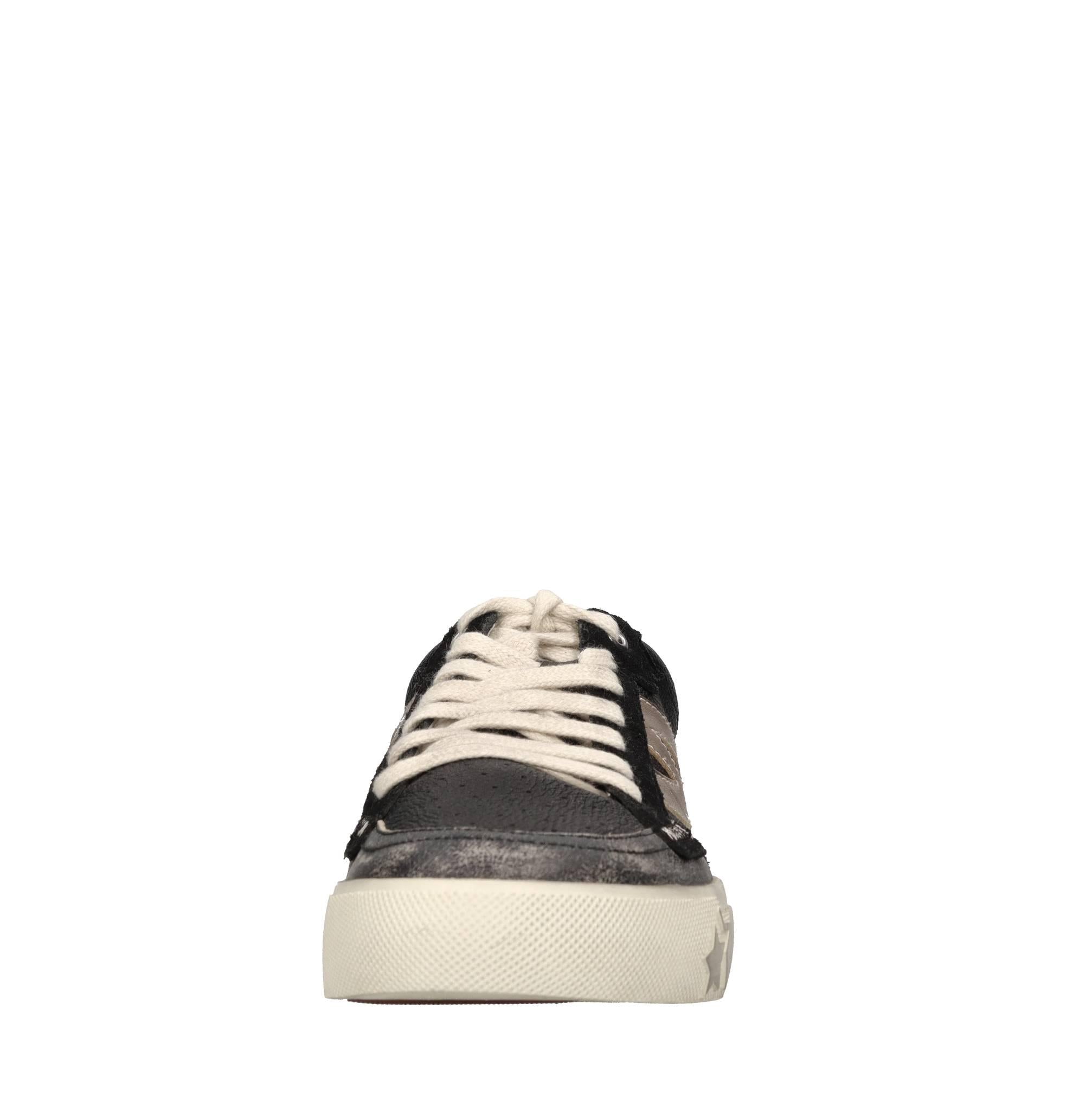 Sneakers in pelle 