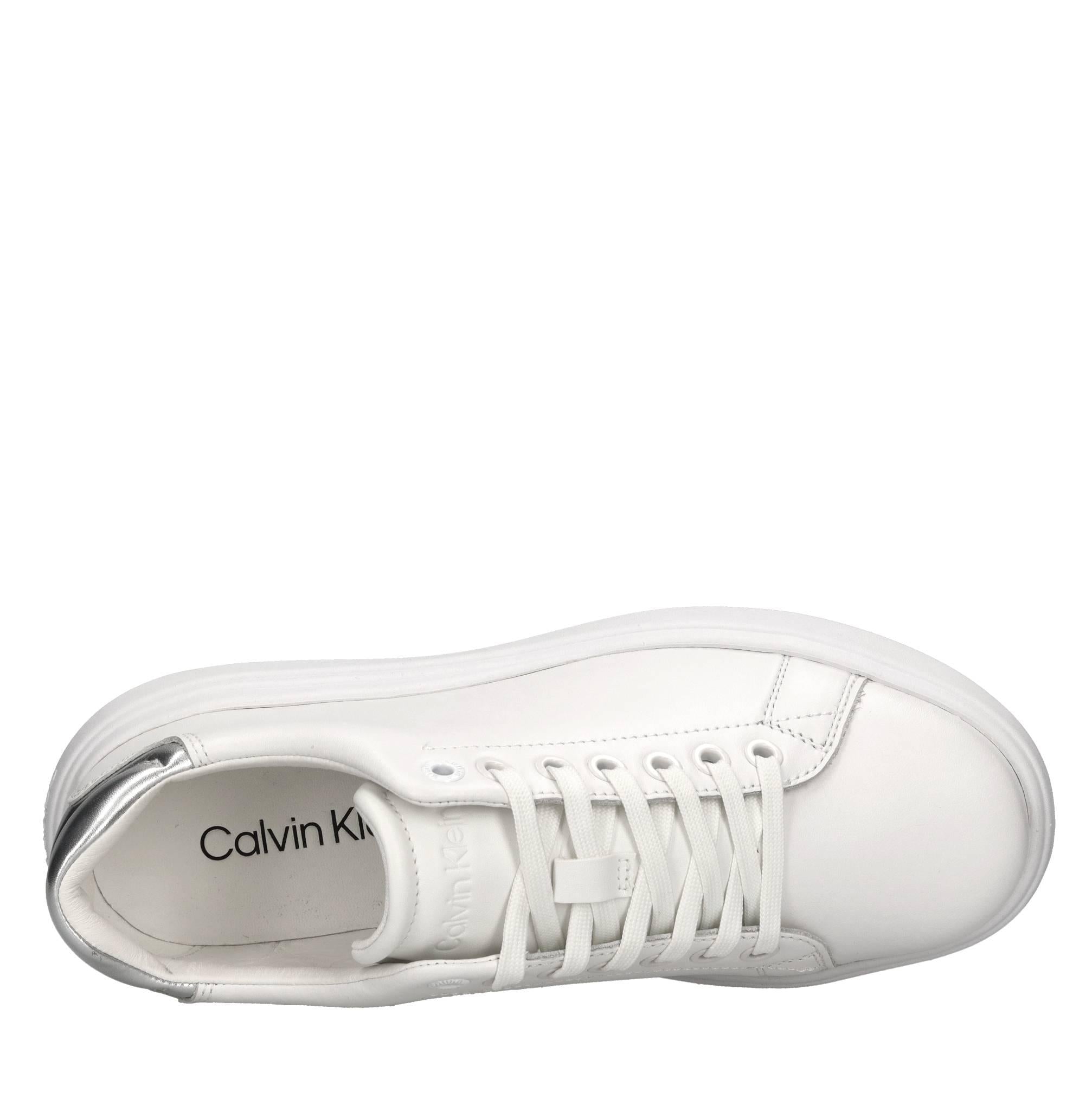 Sneakers in pelle 