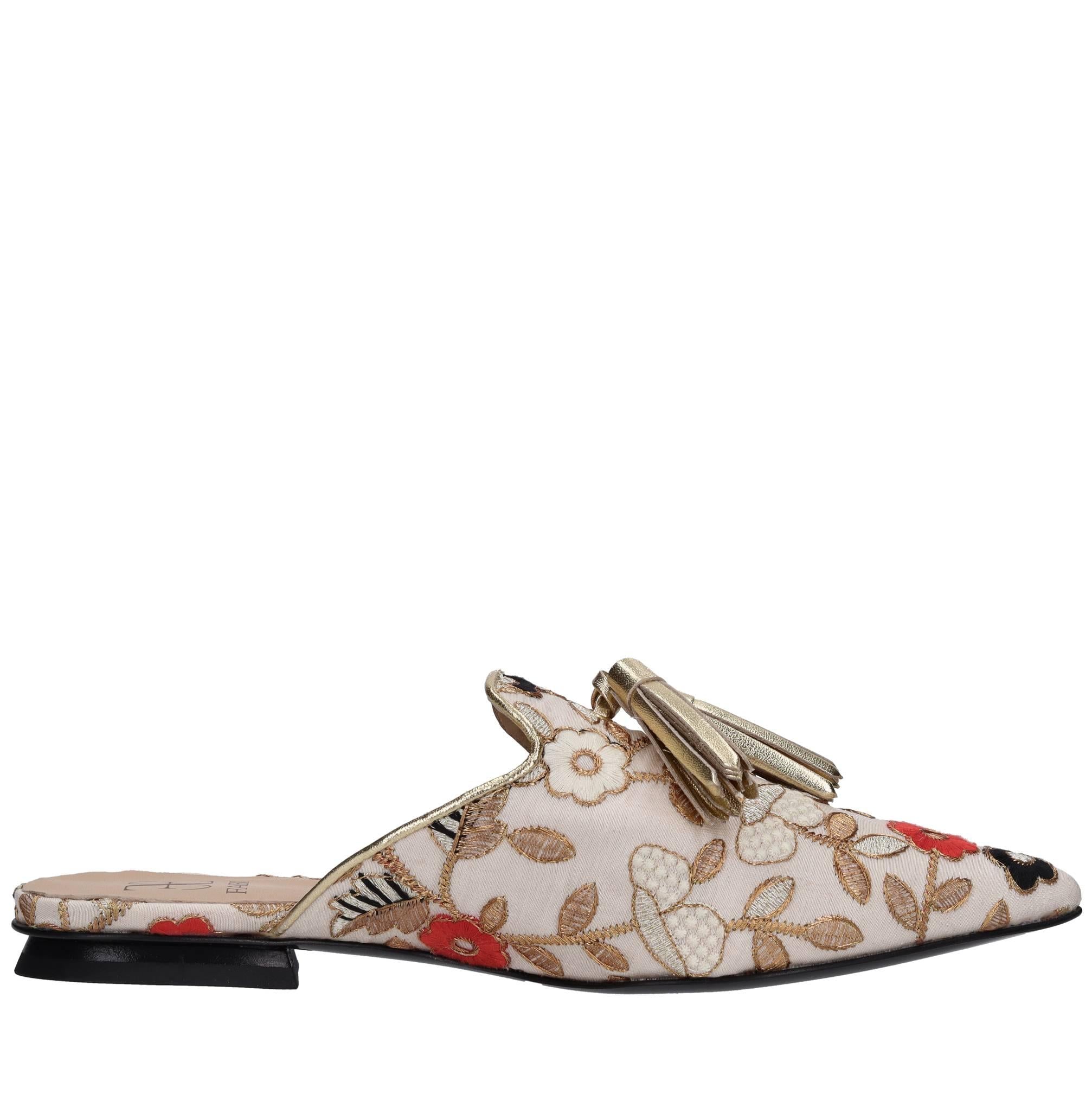 Sabot in pelle e tessuto 