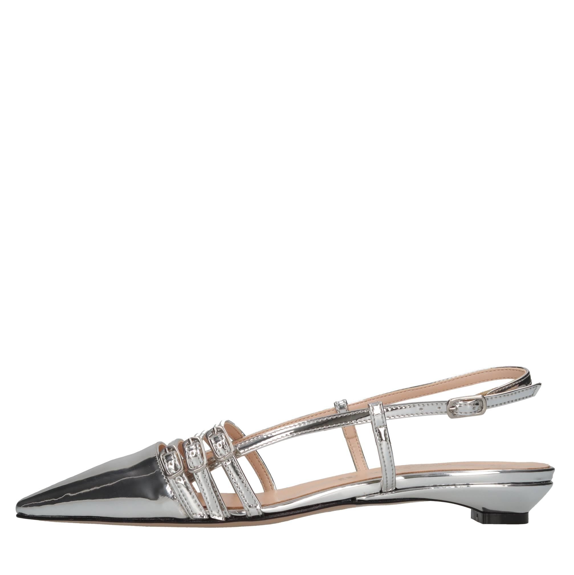 Ballerine slingback in vernice 