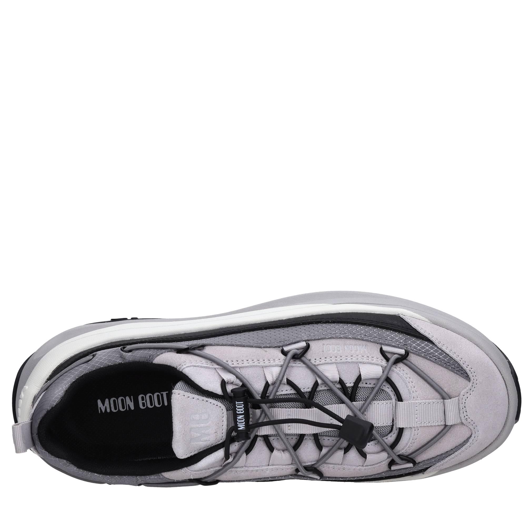 Sneakers in camoscio e tessuto 