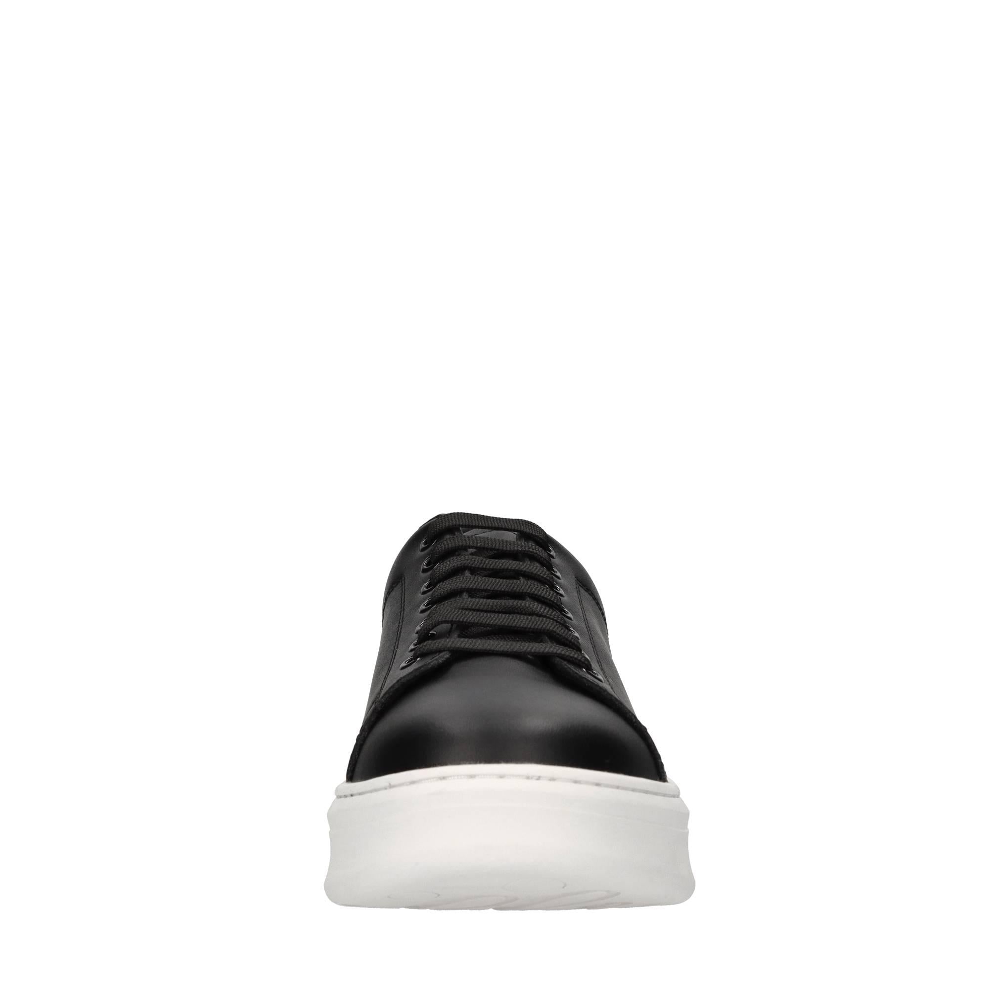 Sneakers in pelle ed ecopelle 