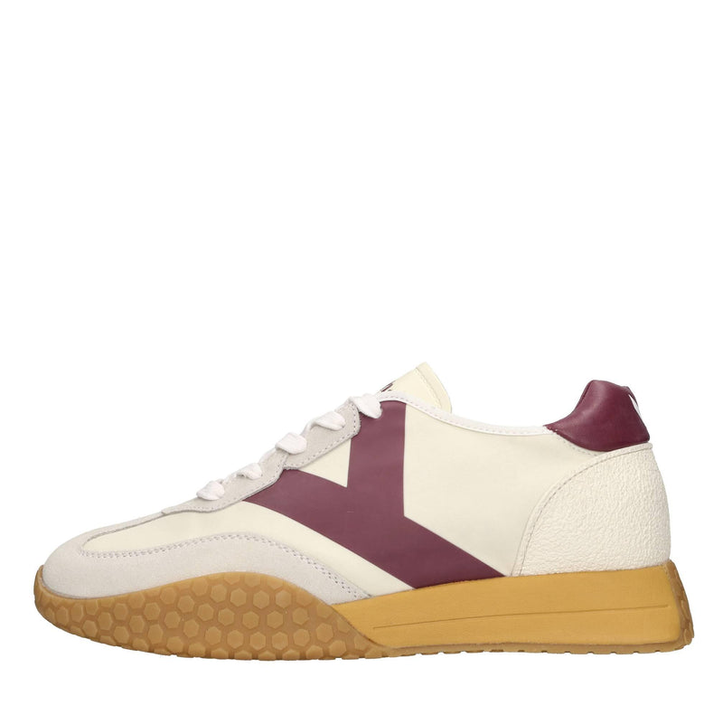 Sneakers in camoscio e tessuto 