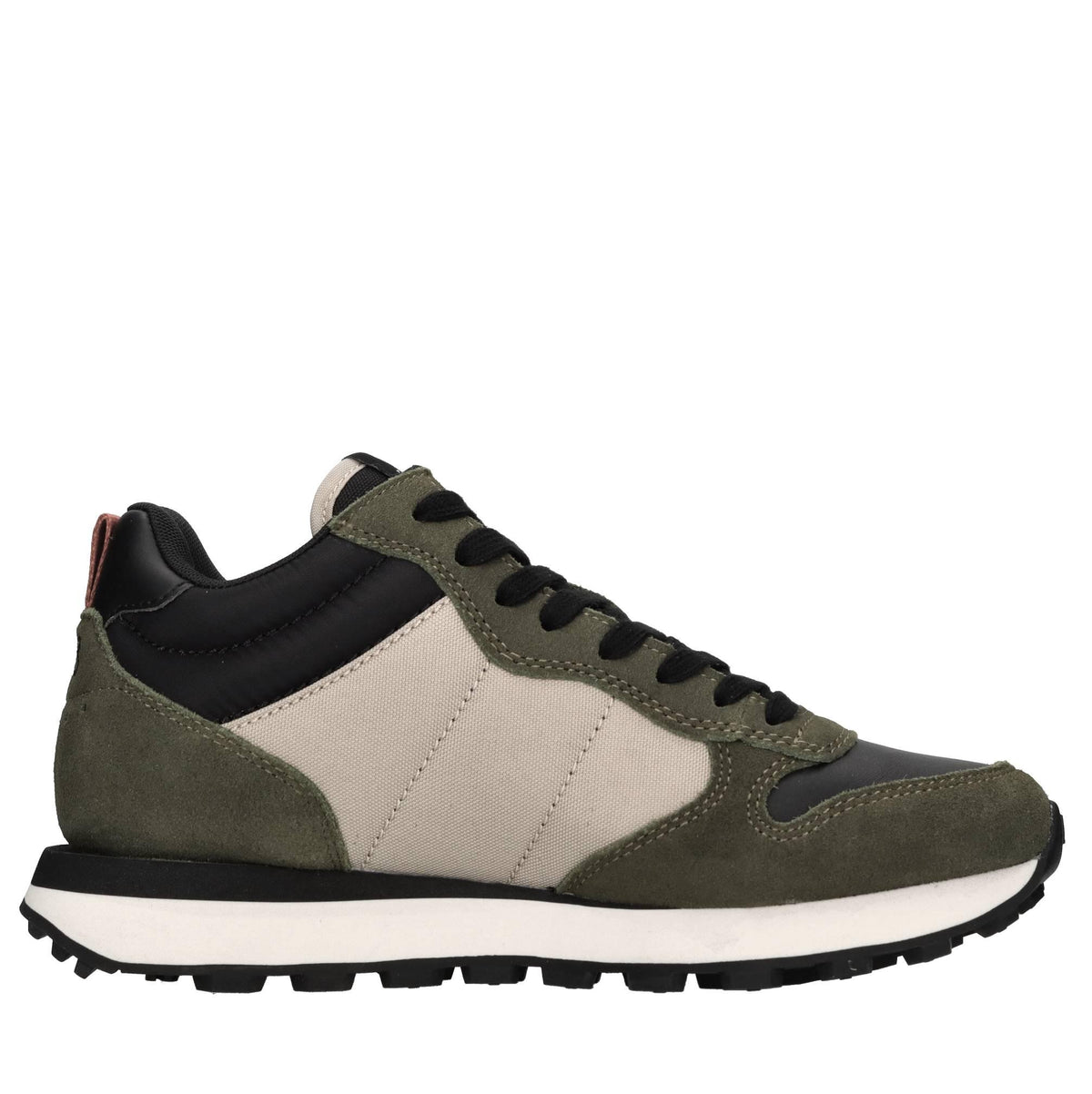 Sneakers in camoscio e tessuto 