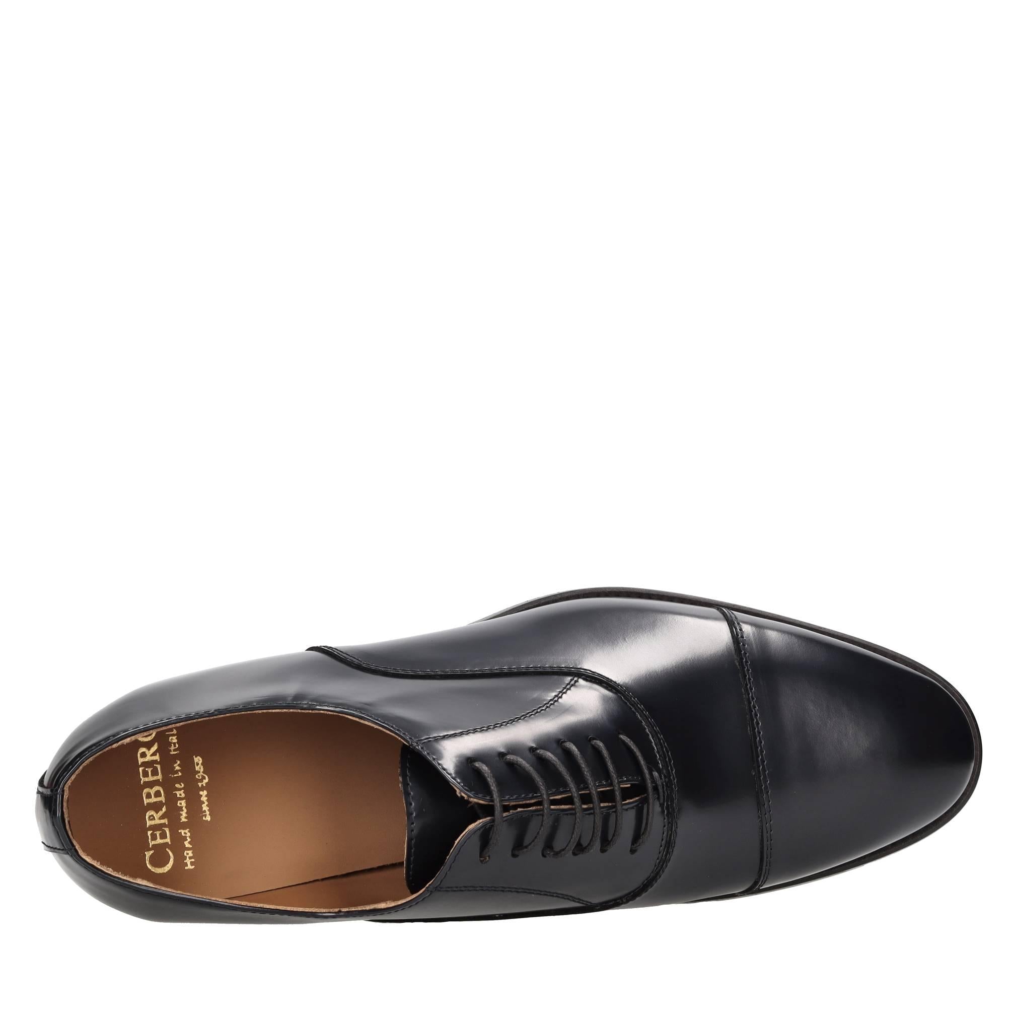 Stringate in pelle 