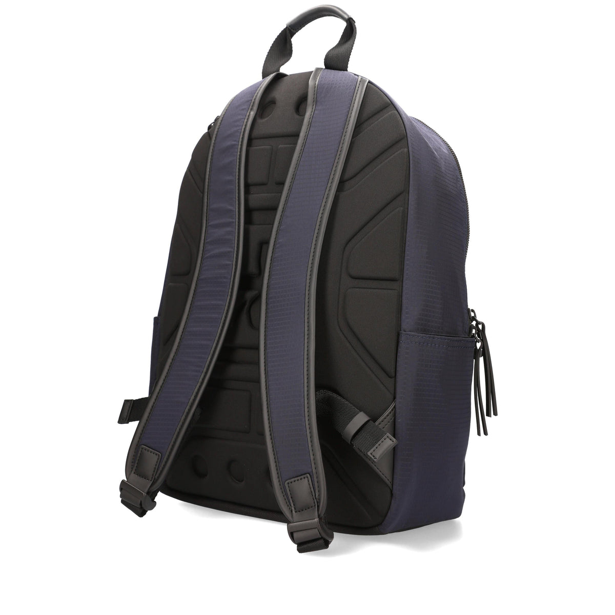 Zaino PREMIATA modello BLADE capiente e versatile in gabardine di nylon di prima qualità con trattamento antisfilacciamento e idrorepellente 