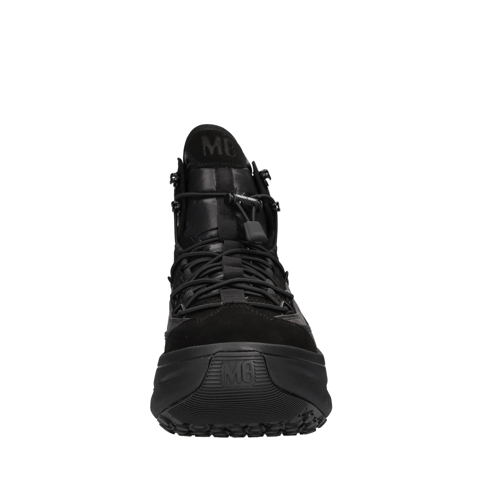 Sneakers in camoscio e tessuto 