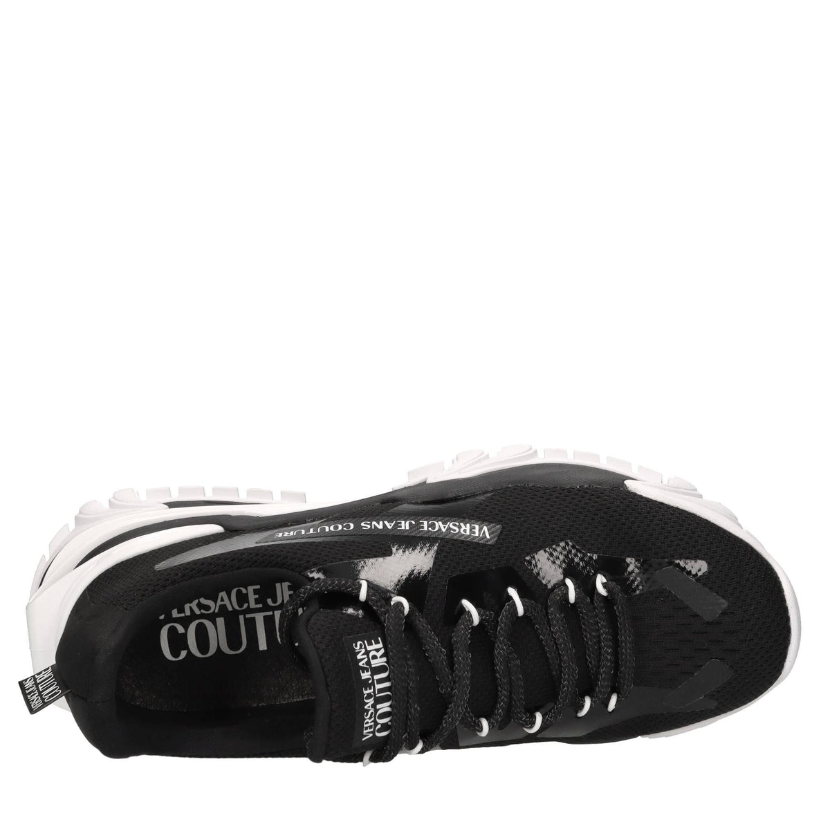 Sneakers in tessuto ed altre materie 