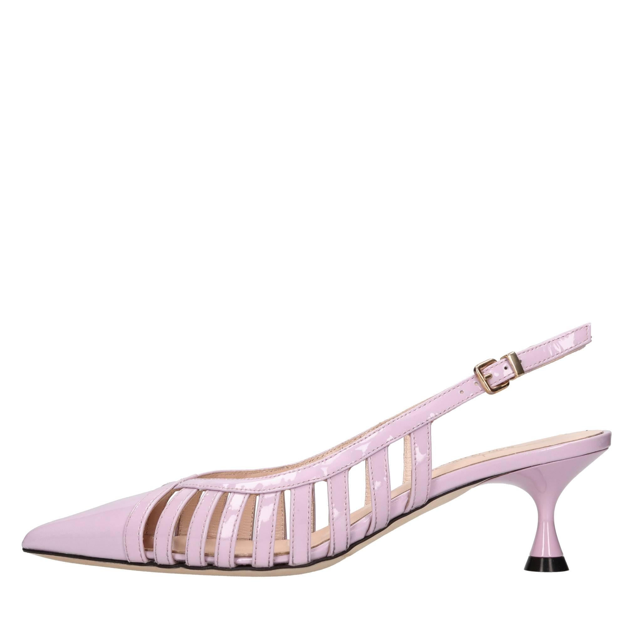 Décolleté slingback in vernice 