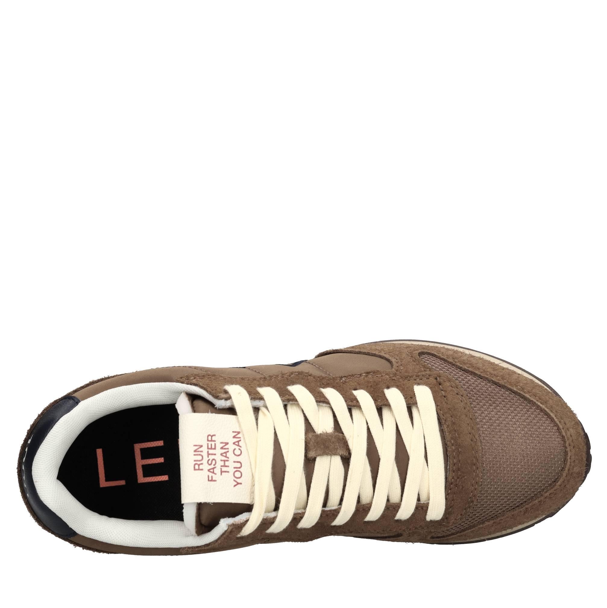 Sneakers in camoscio e tessuto 