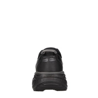 Sneakers modello in tessuto tecnico con inserti in gomma 