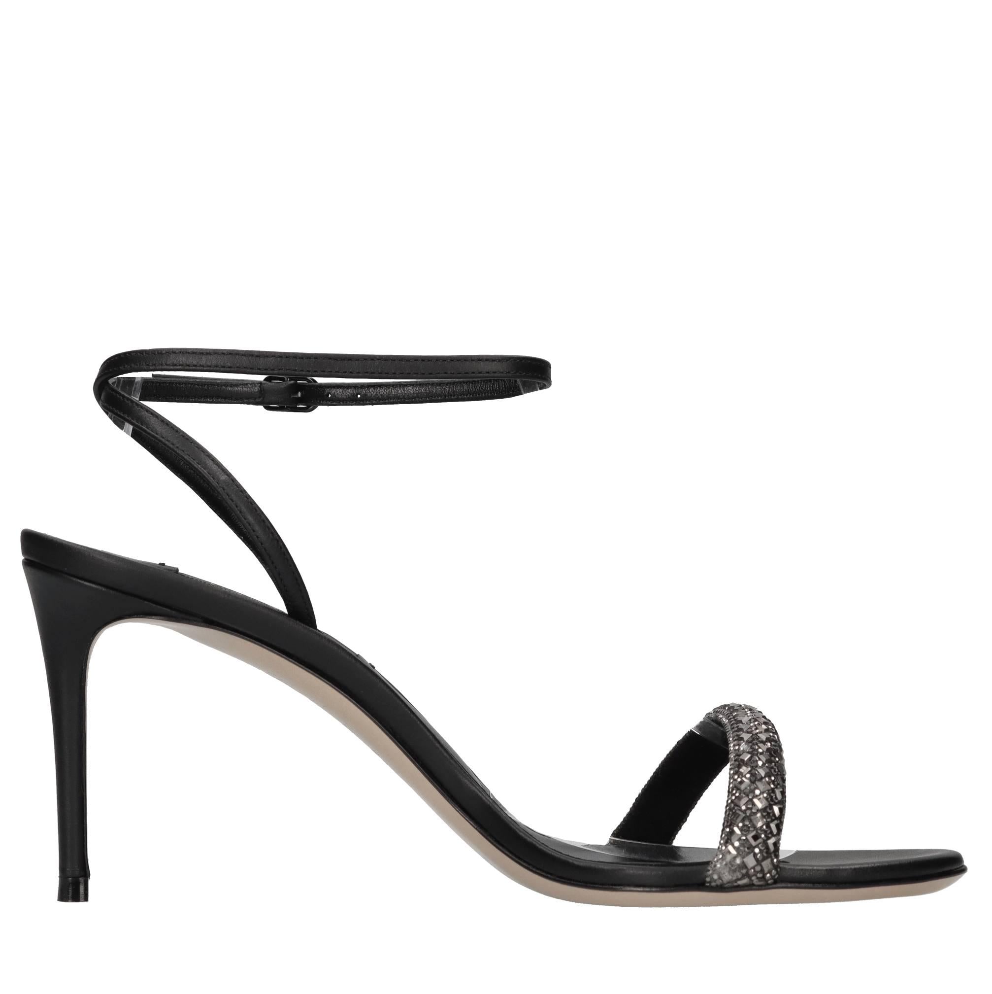 Sandali in pelle e strass 
