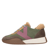 Sneakers vintage in camoscio di pelle, con inserti in eco-pelliccia 
