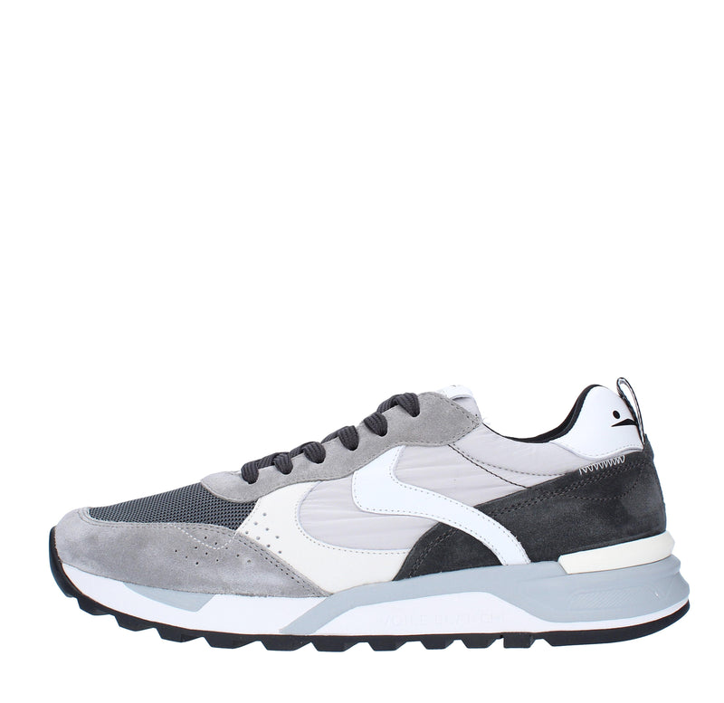 Sneakers in camoscio pelle e tessuto 