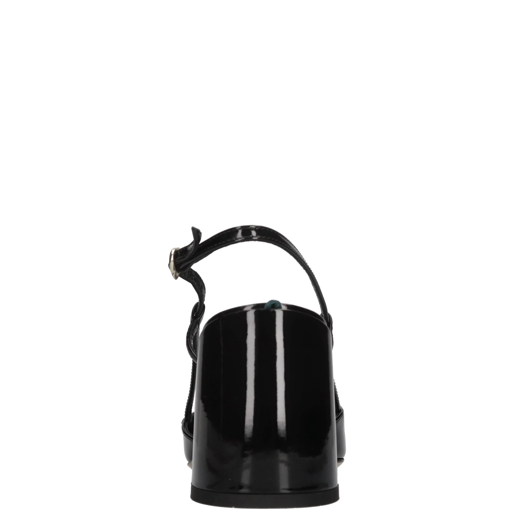 Décolléte slingback in vernice 
