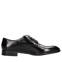 Stringate in pelle 