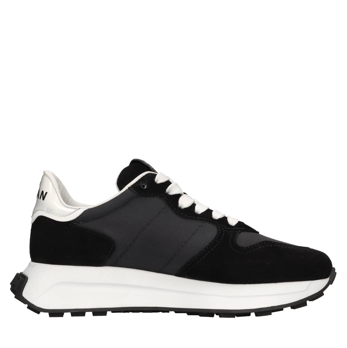 Sneakers in camoscio e tessuto 