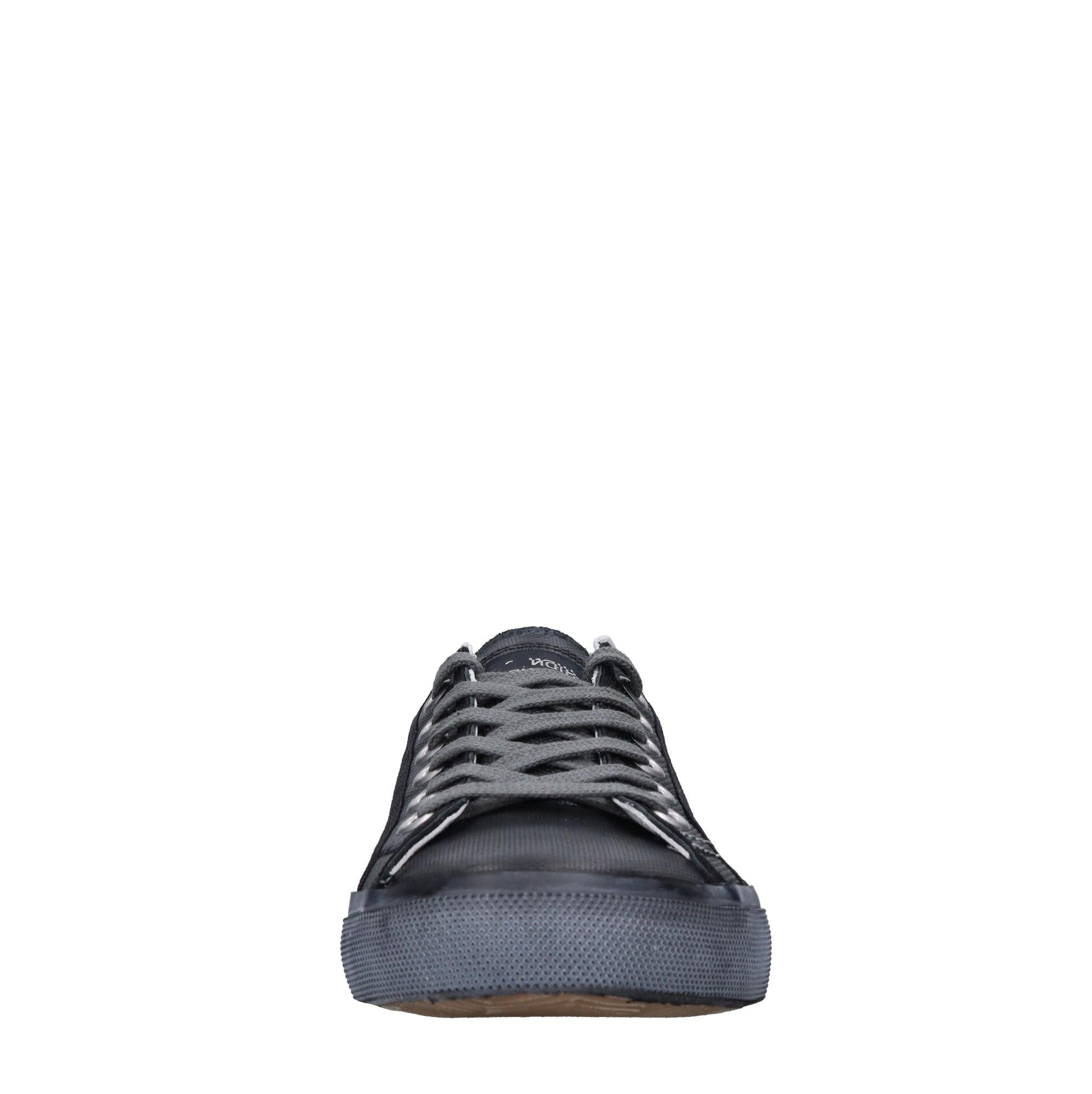Sneakers in pelle 